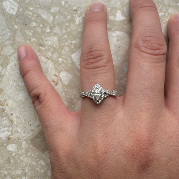 Twisted Vine Marquise Diamond Halo Ring - Picture 7 of 11